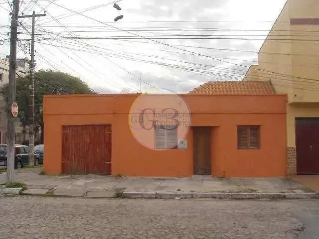 Casa 3 quartos e 1 banheiro, à venda, no bairro Centro em Pelotas