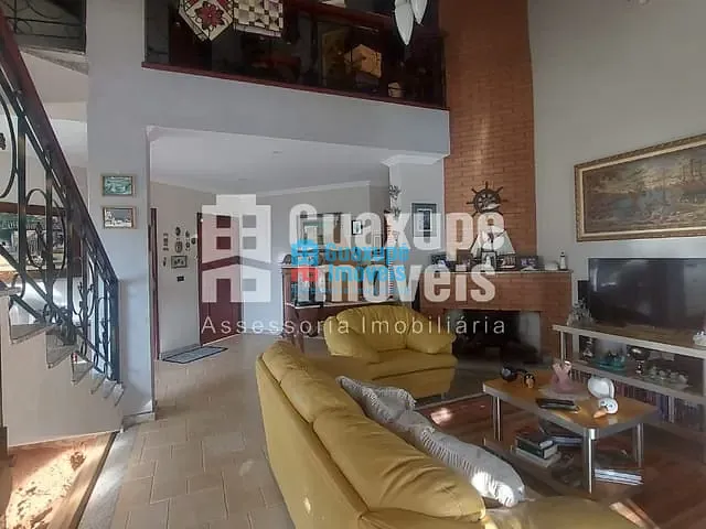 Casa com 510m² 3 quartos e 3 banheiros, à venda, no bairro Residencial Alto da Colina em Guaxupé