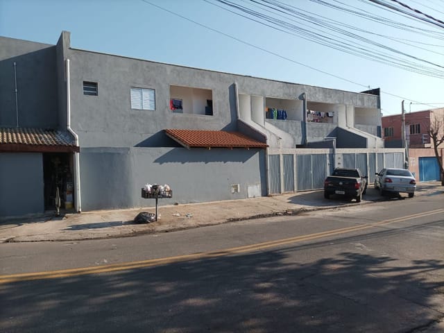 Foto do Casa - Conjunto de 10 casas geminadas: 5 de 1 dormitório e 5 de 2 dormitórios. Imóvel para investimento! | Hermes Imóveis