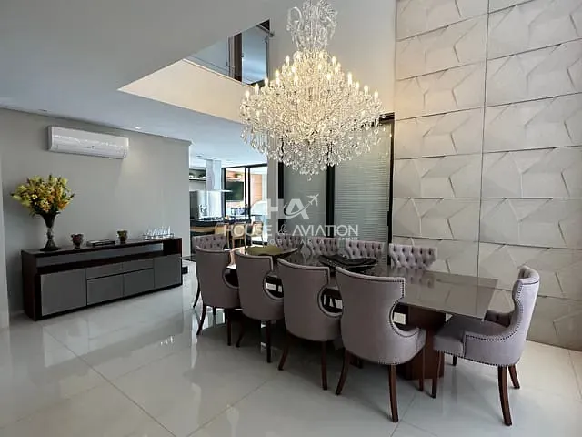 Casa com 1400m² 4 quartos e 7 banheiros, à venda, no bairro Residencial Aldeia do Vale em Goiânia