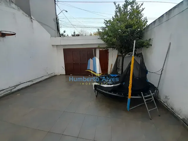 Casa com 189m² 4 quartos e 4 banheiros, à venda, no bairro Alto Maron em Vitória da Conquista
