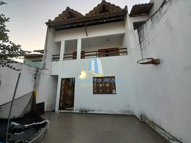 Casa com 189m² 4 quartos e 4 banheiros, à venda, no bairro Alto Maron em Vitória da Conquista