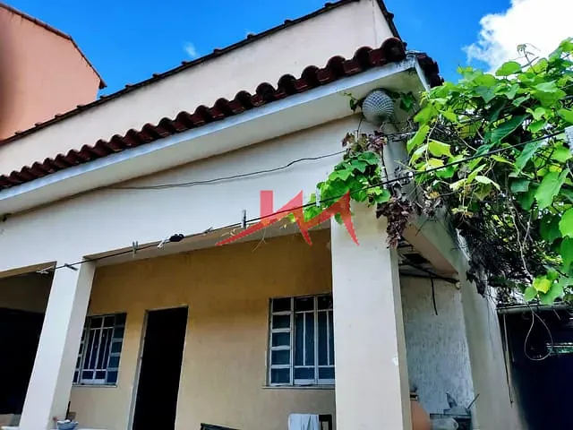 Casa com 372m² 2 quartos e 1 banheiro, à venda, no bairro Monjolo em São Gonçalo