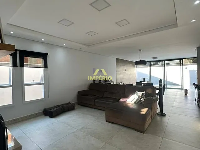 Casa com 309m² 3 quartos e 4 banheiros, à venda, no bairro Residencial Central Parque em Salto