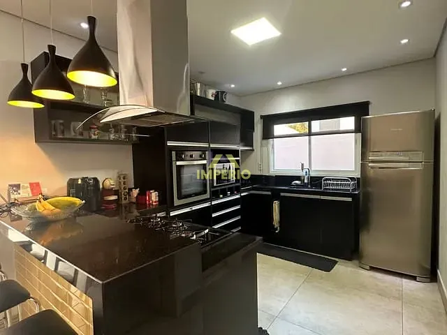 Casa com 309m² 3 quartos e 4 banheiros, à venda, no bairro Residencial Central Parque em Salto