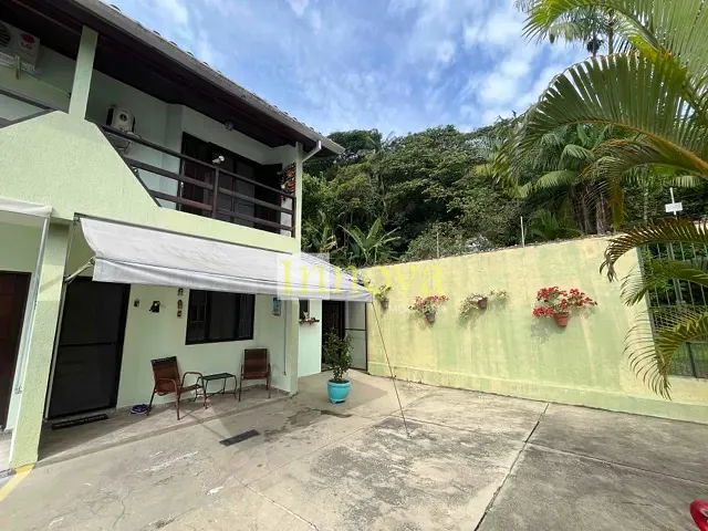 Casa com 111m² 2 quartos e 3 banheiros, à venda, no bairro Martim de Sá em Caraguatatuba