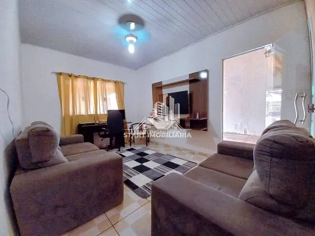 Casa com 180m² 3 quartos e 2 banheiros, à venda, no bairro Núcleo Habitacional Norino Bertolini em Pederneiras