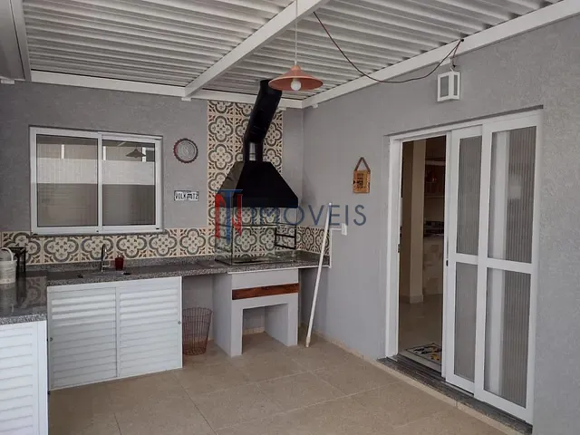 Casa com 300m² 3 quartos e 3 banheiros, à venda, no bairro Condomínio Terras de Atibaia I em Atibaia