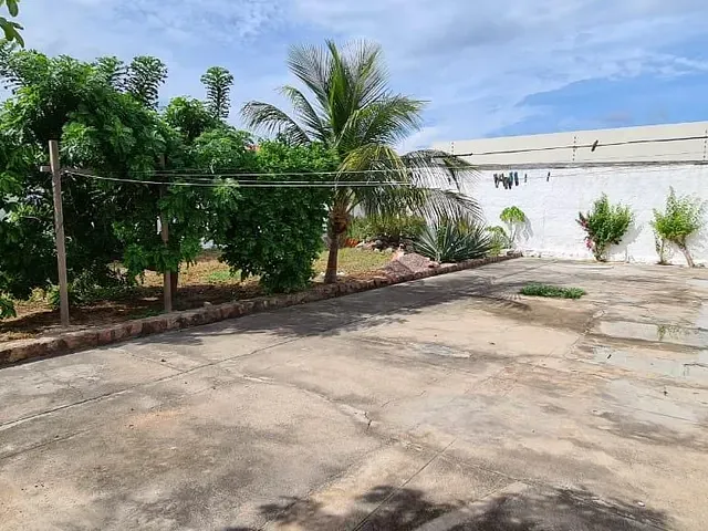 Casa 3 quartos e 1 banheiro, à venda ou para alugar, no bairro Amaury Alves de Menezes em Paulo Afonso