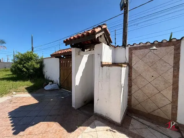Casa 2 quartos e 2 banheiros, à venda, no bairro Cibratel II em Itanhaém