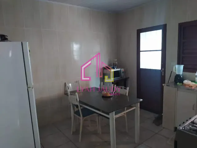 Casa com 180m² 2 quartos e 2 banheiros, à venda, no bairro Renascer em Cuiabá