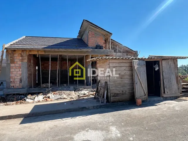 Casa com 180m² 3 quartos e 1 banheiro, à venda, no bairro São Cristóvão em Concórdia