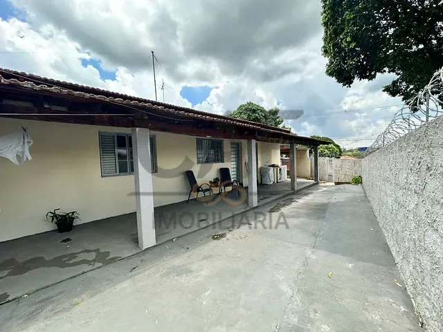 Casa com 262m² 2 quartos e 1 banheiro, à venda, no bairro Nova Jaguariúna em Jaguariúna