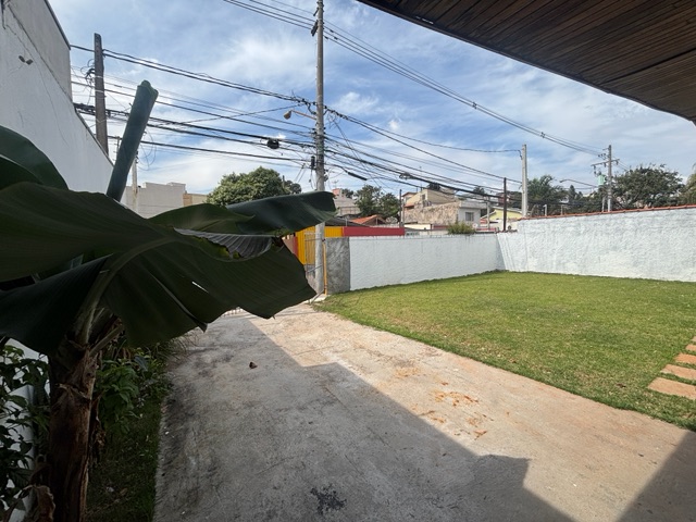 Casa 4 quartos e 2 banheiros, para alugar, no bairro Vila Maria Luiza em Jundiaí