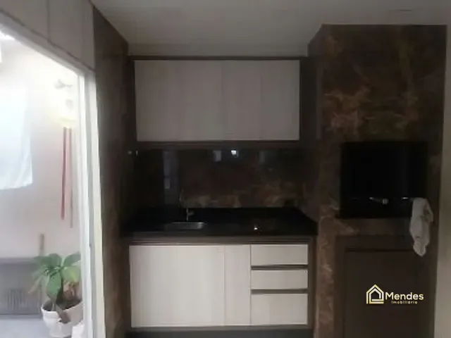 Casa com 65m² 2 quartos e 1 banheiro, à venda, no bairro Sítio Cercado em Curitiba