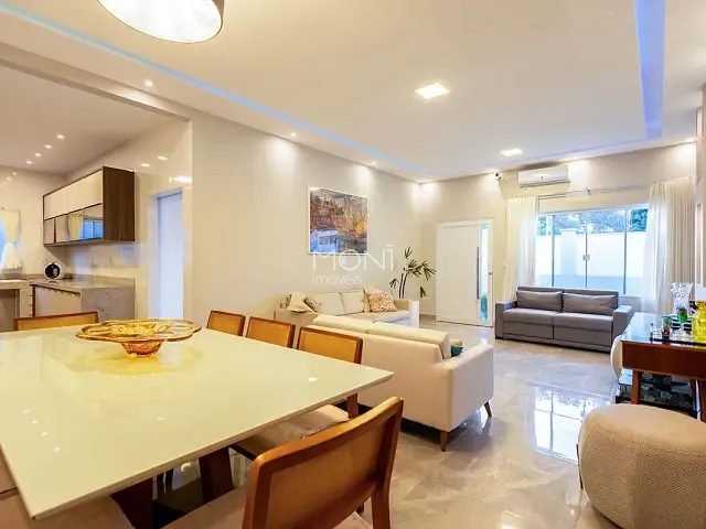 Casa 4 quartos e 5 banheiros, à venda, no bairro Setor Habitacional Tororó (Jardim Botânico) em Brasília