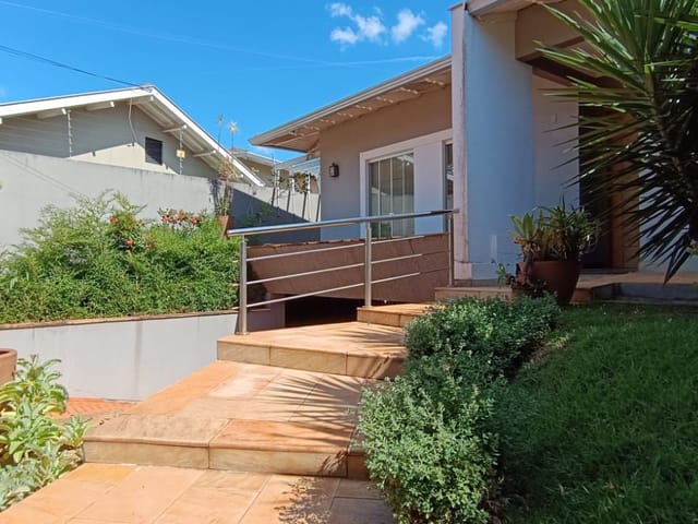 Casa com 583m² 5 quartos e 5 banheiros, à venda, no bairro Jardim Vila Rica em Cambé