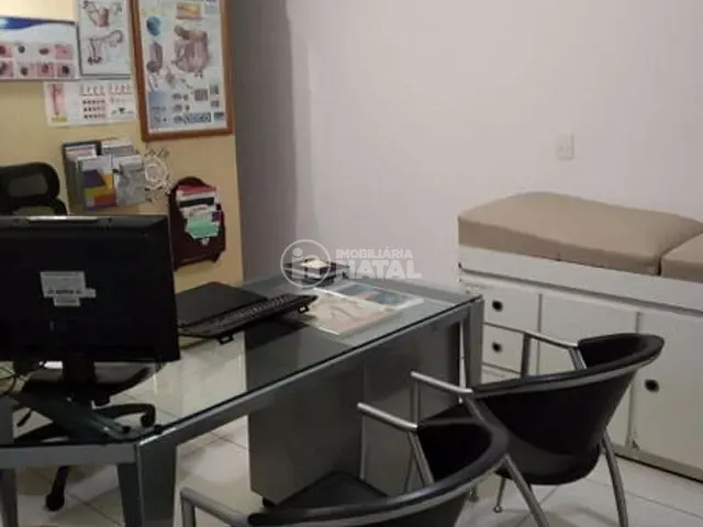 Casa à venda, no bairro Lago Parque em Londrina