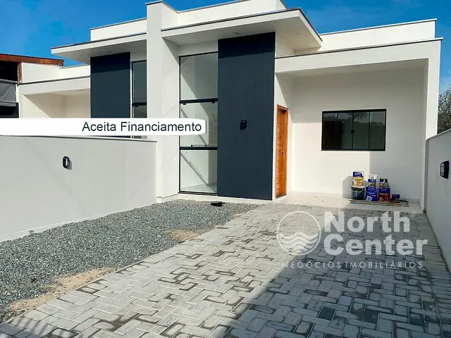Casa com 150m² 3 quartos e 2 banheiros, à venda, no bairro Costeira em Balneário Barra do Sul
