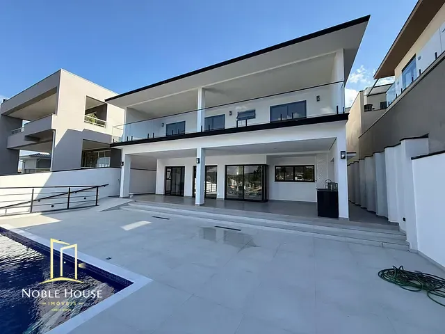 Casa com 740m² 3 quartos e 6 banheiros, à venda, no bairro Residencial Delle Stelle em Louveira
