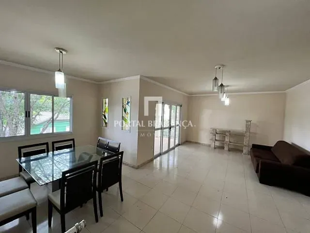 Casa com 608m² 3 quartos e 3 banheiros, à venda, no bairro Condomínio Residencial Santa Helena em Bragança Paulista