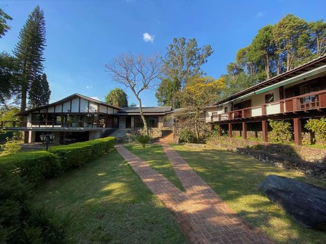 Casa com 5214m² 6 quartos e 10 banheiros, à venda, no bairro Jardim Mediterrâneo em Cotia