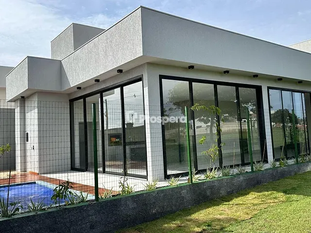 Casa com 360m² 3 quartos e 4 banheiros, à venda, no bairro Condomínio Terras Alpha Anápolis em Anápolis