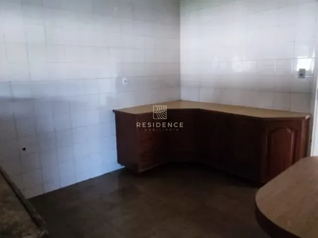 Casa 3 quartos e 3 banheiros, à venda, no bairro Aero Clube em Volta Redonda