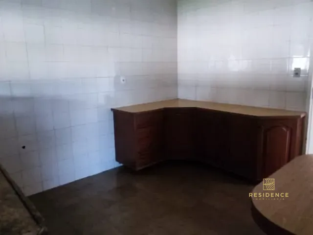 Casa 3 quartos e 3 banheiros, à venda, no bairro Aero Clube em Volta Redonda