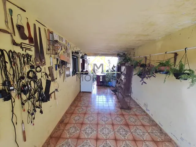 Casa com 199m² 3 quartos e 1 banheiro, à venda, no bairro Angola em Guaxupé