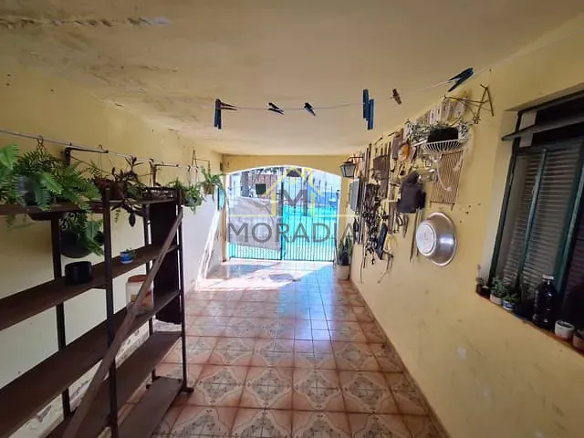 Casa com 199m² 3 quartos e 1 banheiro, à venda, no bairro Angola em Guaxupé