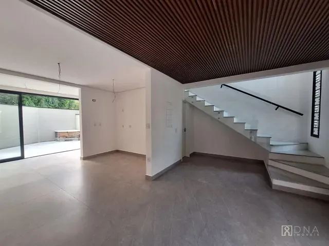 Casa 3 quartos e 3 banheiros, à venda, no bairro Urbanova I em São José dos Campos
