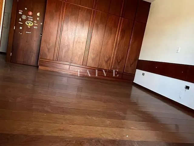 Casa à venda, no bairro Arco Íris em Londrina