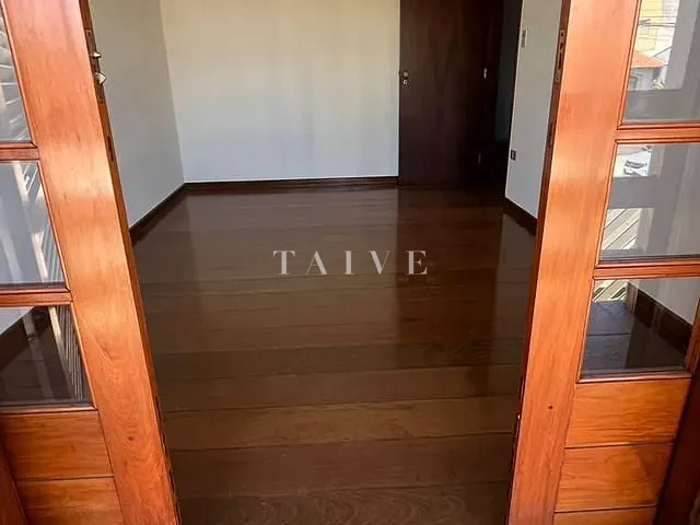 Casa à venda, no bairro Arco Íris em Londrina