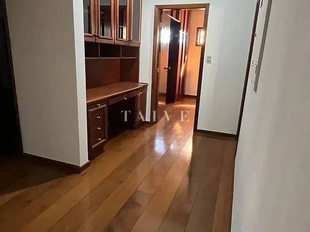Casa à venda, no bairro Arco Íris em Londrina