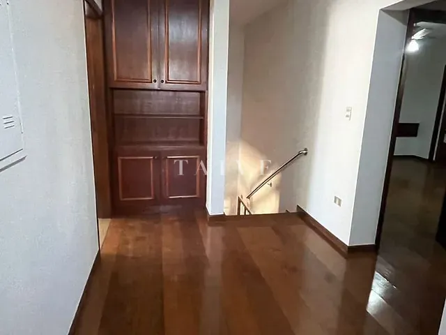 Casa à venda, no bairro Arco Íris em Londrina