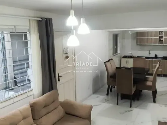 Casa com 90m² 2 quartos e 1 banheiro, à venda, no bairro Costeira em Araucária