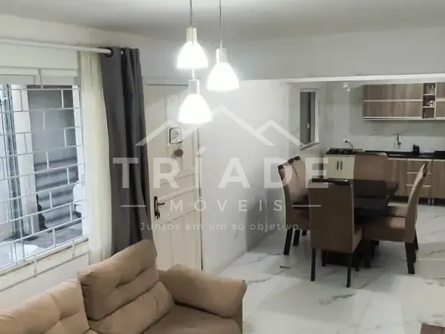Casa com 90m² 2 quartos e 1 banheiro, à venda, no bairro Costeira em Araucária