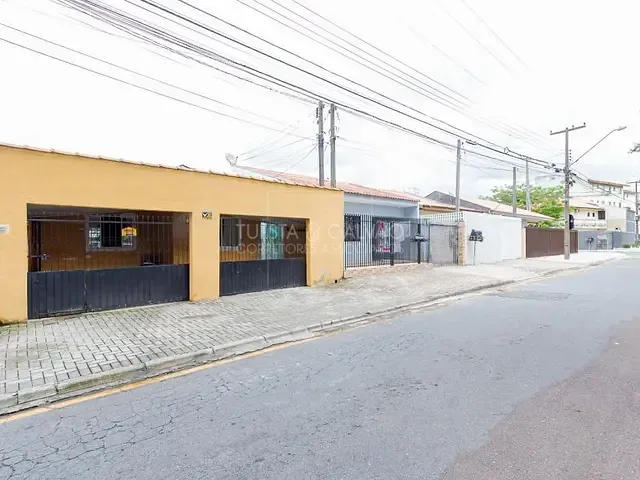 Casa com 70m² 2 quartos e 1 banheiro, à venda, no bairro Sítio Cercado em Curitiba