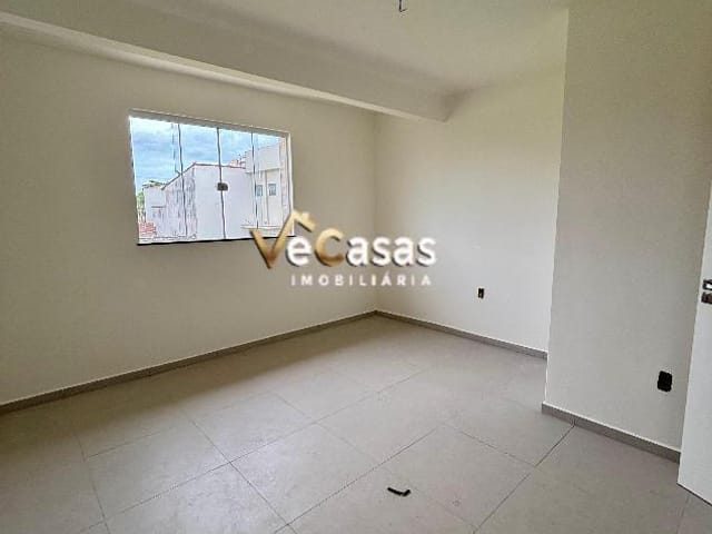 Casa com 100m² 2 quartos e 2 banheiros, à venda, no bairro Ouro Verde em Rio das Ostras