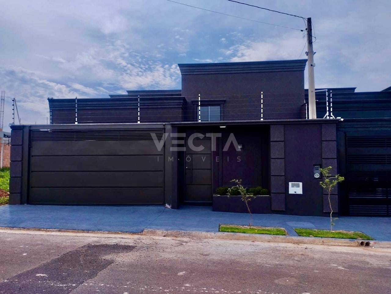 Casa à venda com 3 quartos, 99m² - Foto 1