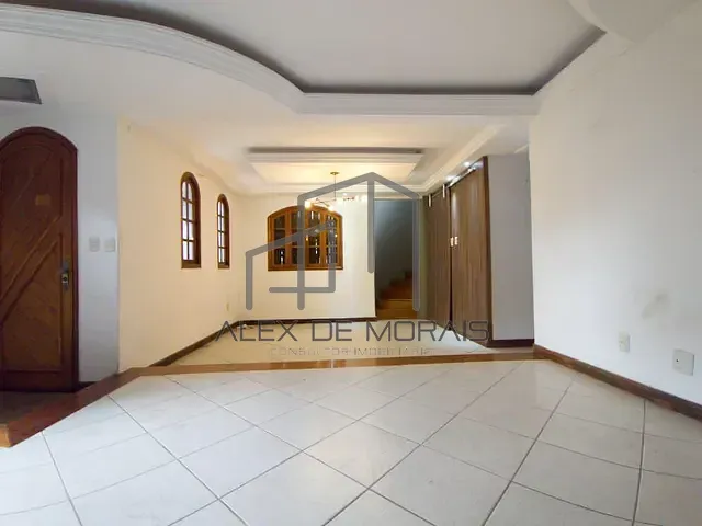 Casa com 320m² 3 quartos e 1 banheiro, à venda, no bairro Cobi de Cima em Vila Velha
