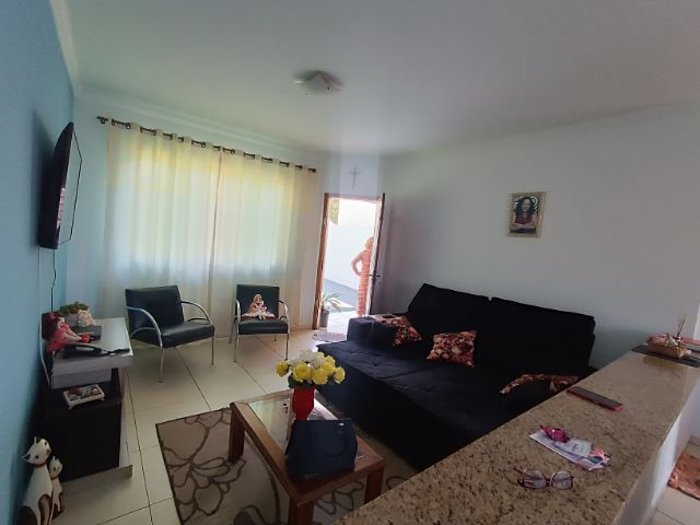 Casa com 280m² 3 quartos e 1 banheiro, à venda, no bairro Centro em Apucarana