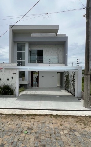 Casa com 140m² 3 quartos e 3 banheiros, à venda, no bairro Parque Aurora em Campos dos Goytacazes