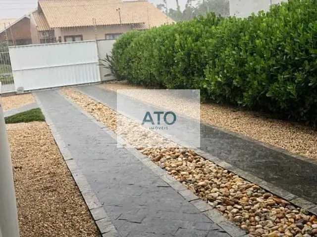 Casa com 700m² 3 quartos e 2 banheiros, à venda, no bairro Universitário em Tijucas