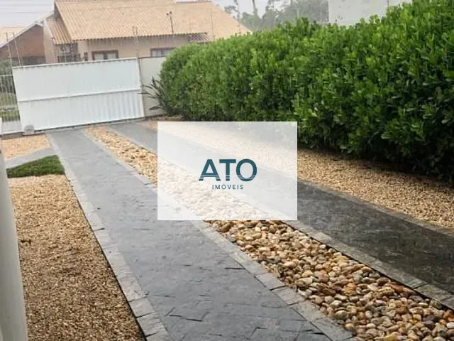 Casa com 700m² 3 quartos e 2 banheiros, à venda, no bairro Universitário em Tijucas