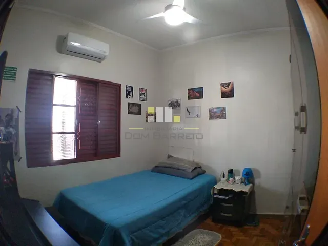 Casa com 330m² 3 quartos e 2 banheiros, à venda, no bairro Vila Santana em Sumaré