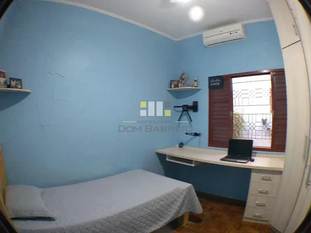 Casa com 330m² 3 quartos e 2 banheiros, à venda, no bairro Vila Santana em Sumaré