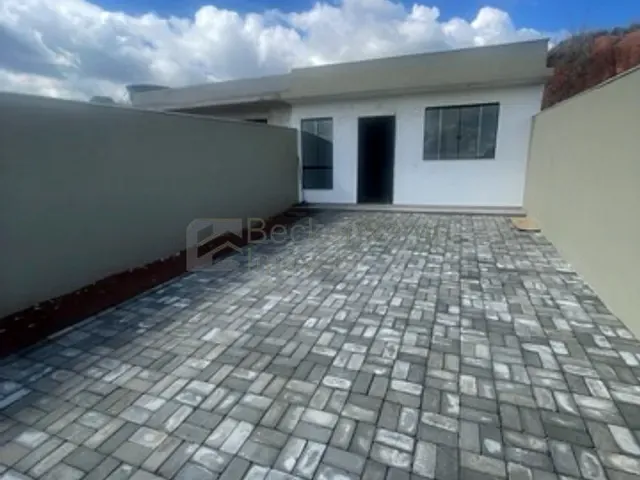 Casa 2 quartos e 1 banheiro, à venda, no bairro São Judas Tadeu em Barra Mansa