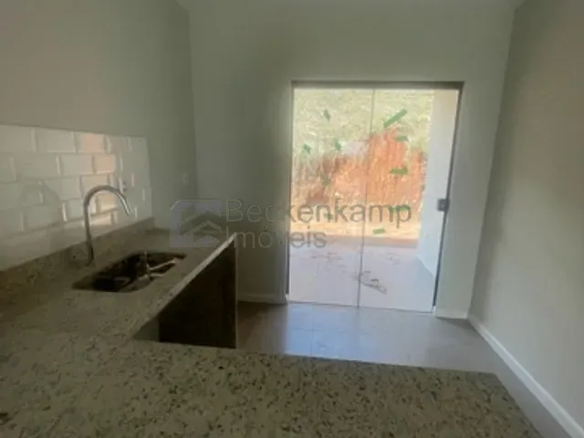 Casa 2 quartos e 1 banheiro, à venda, no bairro São Judas Tadeu em Barra Mansa